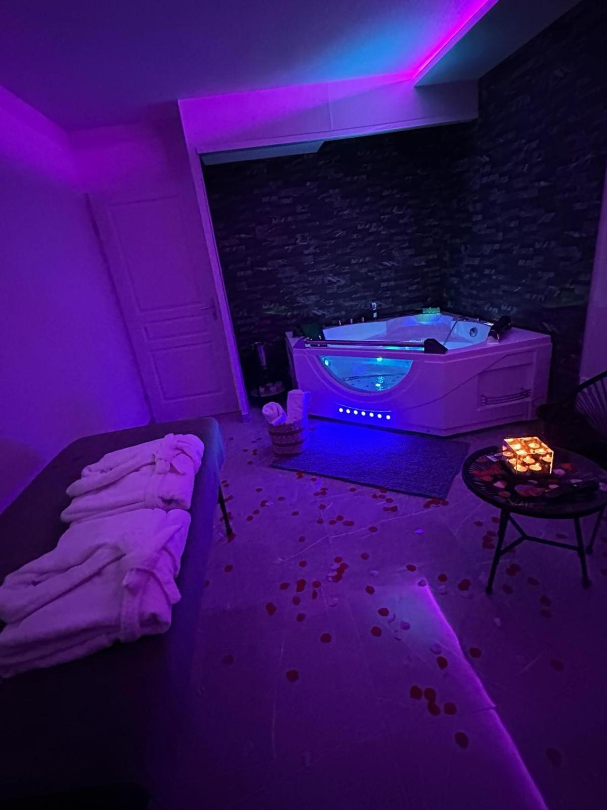T3 5 Etoile Jacuzzi Leilighet Toulouse Eksteriør bilde